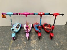 4 X ASSORTED KIDS SCOOTERS TO INCLUDE LIGHTNING MCQUEEN 3 WHEELED KIDS SCOOTER IN RED (SALEROOM 40)