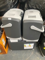 40L ELECTRIC COOLBOX TO INCLUDE 2 X 24L ELECTRIC COOLBOX (SALEROOM 40)