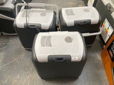 3 X 24L ELECTRIC COOLBOX (SALEROOM 40)