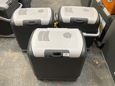 3 X 24L ELECTRIC COOLBOX (SALEROOM 40)