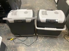 2 X 24L ELECTRIC COOLBOX (SALEROOM 40)