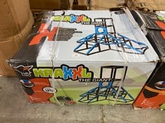 BIG KRAXXL THE GIANT CLIMBING FRAME - RRP �300 (ZONE 1)