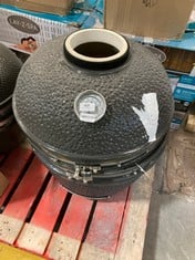 BOSS GRILL 22" CERAMIC KAMADO EGG BBQ - RRP - �500 (ZONE 1)