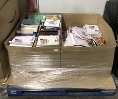 PALLET OF ASSORTED BOOKS TO INCLUDE THE UK AIR FRYER COOKBOOK (ZONE 2) (KERBSIDE PALLET DELIVERY)