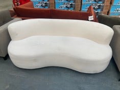 3 SEATER CURVED SOFA IN WHITE BOUCLE FABRIC - RRP �1200 (SALEROOM 40)