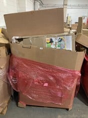 PALLET OF ASSORTED ITEMS TO INCLUDE LITTLE TIKES TURTLE SANDBOX (ZONE 3) (KERBSIDE PALLET DELIVERY)