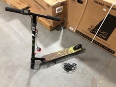 EVO ELECTRIC SCOOTER IN BLACK / LIME (ZONE 3) (COLLECTION ONLY)