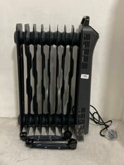 16 X PORTABLE OIL FILLED DIGITAL RADIATOR HEATER IN BLACK - TOTAL LOT RRP �880 (ZONE 4) (KERBSIDE PALLET DELIVERY)