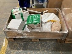 APPROX 8 X ASSORTED ITEMS TO INCLUDE SCHAEFFLER TIMING BELT AND WATER PUMP KIT - MODEL NO. 530049530 (SALEROOM 40) (KERBSIDE PALLET DELIVERY)