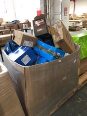 PALLET OF ASSORTED ITEMS TO INCLUDE FAI TIMING CHAIN KITS - MODEL NO. TCK129WT (SALEROOM 40) (KERBSIDE PALLET DELIVERY)