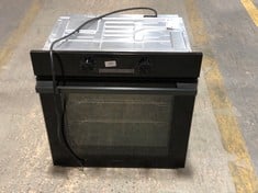 HISENSE BUILT IN SINGLE ELECTRIC OVEN IN BLACK - MODEL NO. BI62212ABUK - RRP �195 (SALEROOM 40)