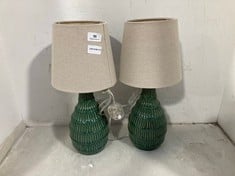 2 X ELEGANT CARVED GREEN CERAMIC TABLE LAMP - TOTAL LOT RRP �100 (SALEROOM 40) (COLLECTION ONLY)