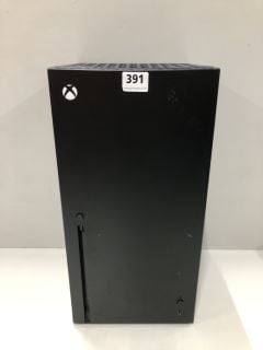 XBOX SERIES X MINI REPLICA THERMOELECTRIC COOLER