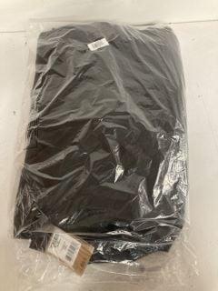 THE NORTH FACE TRI JACKET IN BLACK SIZE MEDIUM