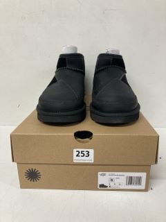 UGG CLASSIC ULTRAMINI REMAIGNED IN BLACK SIZE UK 6