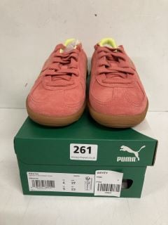 PUMA PALERMO SHEEN GUM TRAINERS IN  SALMON/LIME SIZE UK 4