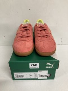 PUMA PALERMO SHEEN GUM TRAINERS IN  SALMON/LIME SIZE UK 4