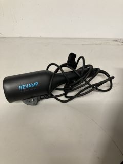 REVAMP 2-IN-1 PROGLOSS VOLUME WAVER