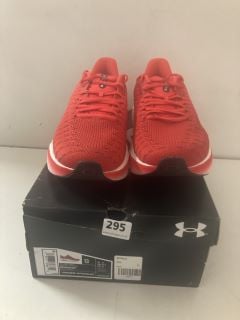 UNDER ARMOUR UA INFINITE ELITE RUNNING TRAINERS IN RED SIZE UK 12