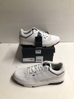 TOMMY HILFIGER BASKET STREET TRAINERS IN WHITE SIZE EU 41