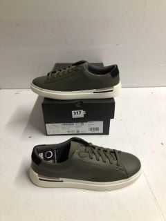 BOSS TRAINERS IN DARK GREEN SIZE UK 6