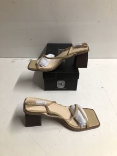 RAID PLATFORM HEEL IN LIGHT BROWN SIZE UK 4