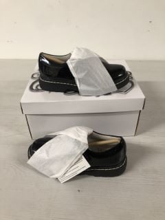 CHILDREN'S LELLY KELLY SHOES IN BLACK PATENT SIZE UK KIDS 10