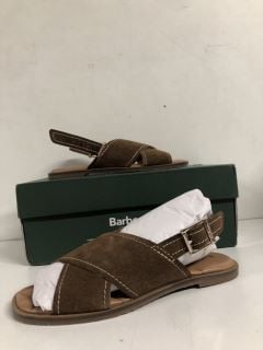 BARBOUR SANDALS IN BROWN SIZE UK 4