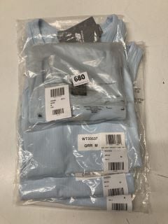 QTY OF NEW BALANCE VESTS IN LIGHT BLUE SIZE SMALL