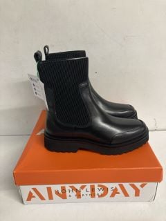 JOHN LEWIS & PARTNERS PURCIE BOOTS IN BLACK SIZE EU 39