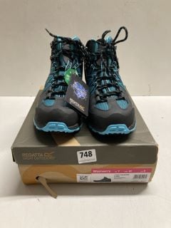 REGATTA OUTDOORS WOMEN'S LADY SAMARIS II MID WALKING BOOTS IN BLUE SIZE UK 7