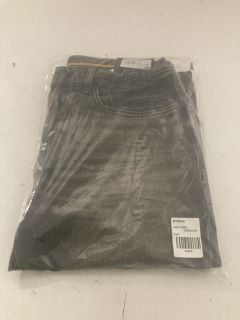 BOSS LIGHT GREY DENIM JEANS SIZE 32 REGULAR