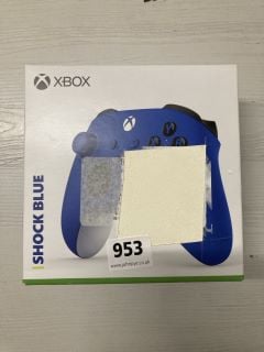 XBOX ONE CONTROLLER IN SHOCK BLUE