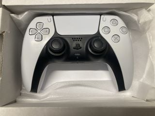 SONY PS5 DUALSENSE CONTROLLER