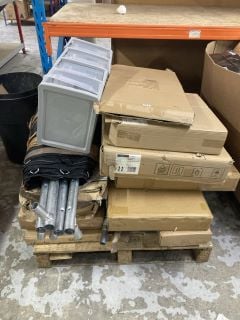 PALLET OF ITEMS TO INC LARGE MIXING TREY STAND