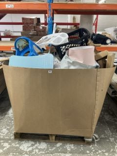 PALLET OF ITEMS TO INC SHARK STEAM MOP