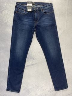 PAUL SMITH MEN'S TAPERED FIT JEAN. SIZE: 32, MADE FROM: 98% COTTON 2% ELASTANE - WOVEN BLUE DENIM 13.5 OZ. RRP: £125