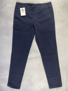 PAUL SMITH MEN'S TAPERED FIT CHINO. SIZE: 30, MADE FROM: 99% COTTON 1% ELASTANE. RRP: £155