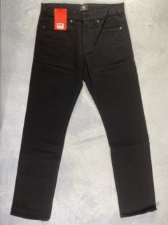 PAUL SMITH MEN'S STANDARD FIT JEAN. SIZE: 32, MADE FROM: 100 COTTON. RRP: £130