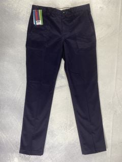 PAUL SMITH MEN'S MID FIT CHINO. SIZE: 30, MADE FROM: 98% COTTON 2% ELASTANE - WOVEN PIECE DYED 235GM. RRP: £120