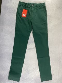 PAUL SMITH MEN'S SLIM FIT CHINO. SIZE: 28, MADE FROM: 98% PIMA COTTON 2% ELASTANE - WOVEN PFD/GMT DYE  220GM. RRP: £130