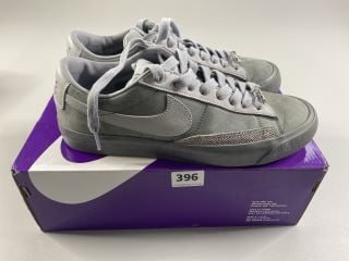 NIKE SB ZOOM BLAZER LOW QS UK SIZE 8