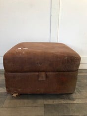 DFS.COM BROWN LEATHER FOOT STOOL RRP £199: LOCATION - FLOOR(COLLECTION OR OPTIONAL DELIVERY AVAILABLE)