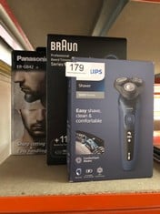 QUANTITY OF HEALTH & BEAUTY ITEMS TO INCLUDE PHILIPS SHAVER SERIES 5000, WET AND DRY ELECTRIC SHAVER, COMFORTTECH BLADES 360°, CONTOUR HEADS, ADVANCED DISPLAY, SMARTCLICK PRECISION TRIMMER, S5466/18