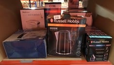 QUANTITY OF ITEMS TO INCLUDE RUSSELL HOBBS MODE ELECTRIC 1.7L CORDLESS KETTLE (FAST BOIL 3KW, BLACK WITH STAINLESS STEEL ACCENTS, REMOVABLE WASHABLE ANTI-SCALE FILTER, PUSH TO OPEN LID, EASY POUR SPO