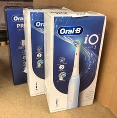 QUANTITY OF HEALTH & BEAUTY ITEMS TO INCLUDE ORAL-B IO3 ELECTRIC TOOTHBRUSH FOR ADULTS, MOTHERS DAY GIFTS FOR HER / HIM, 1 TOOTHBRUSH HEAD, 3 MODES WITH TEETH WHITENING, BLUE: LOCATION - D