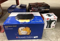 QUANTITY OF KITCHEN & APPLIANCES ITEMS TO INCLUDE RUSSELL HOBBS 2 SLICE LIFT & LOOK TOASTER (LONGER SLOTS, 6 BROWNING LEVELS, DEFROST/REHEAT/CANCEL FUNCTION, REMOVABLE CRUMB TRAY, 1670W, BLACK & STAI