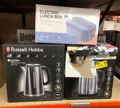 QUANTITY OF KITCHEN & APPLIANCES ITEMS TO INCLUDE RUSSELL HOBBS LUNA GREY STAINLESS STEEL 1.7L CORDLESS ELECTRIC KETTLE (QUIET & FAST BOIL 3KW, REMOVABLE WASHABLE ANTI-SCALE FILTER, EASY PUSH BUTTON