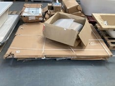 PALLET OF ASSORTED ITEMS TO INCLUDE TOILET CISTERN AND FITTINGS (KERBSIDE PALLET DELIVERY)