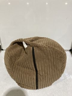 QTY OF ITEMS TO INCLUDE BROWN MATERIAL BEANBAG